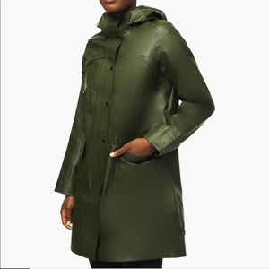 NWT lululemon Into The Drizzle raincoat! Green!